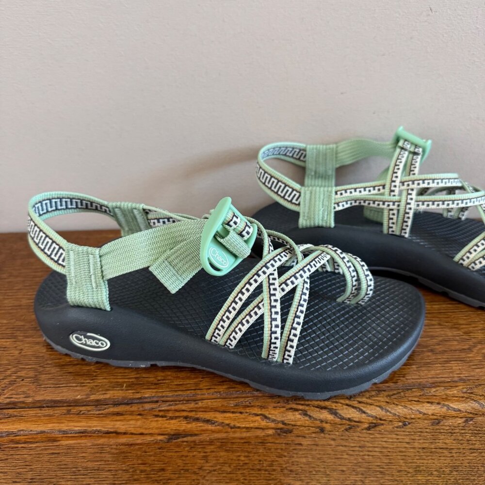 Chaco Women's Eco Tread Sandals Adjustable Strap Durable Sole Green Black Size 7 - Picture 2 of 16